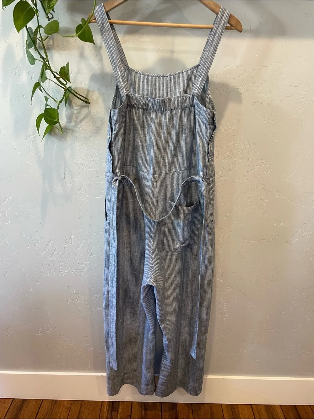 New Everane 100% linen Sleeveless Wide-Leg cropped Jumpsuit in pinstripes L